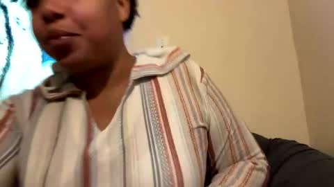 dove_love22 online show from November 2025 04:30:01 PM