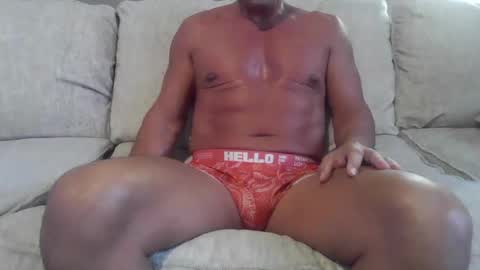 Snapshot of downdog925 chatting on November 2025 01:35:02 PM Some guy in Florida online show from November 2025 01:35:02 PM