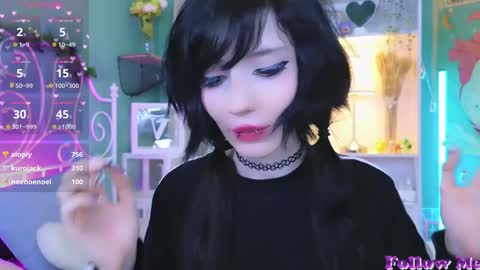 Snapshot of draculaura_ chatting on December 2024 03:27:02 AM Draculaura online show from December 2024 03:27:02 AM