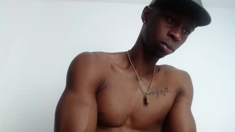 Drake 23 online show from December 2025 08:03:01 PM