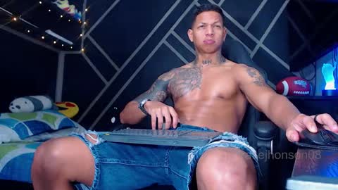 Snapshot of drake_jhonson08 chatting on November 2025 04:48:02 AM Drake online show from November 2025 04:48:02 AM