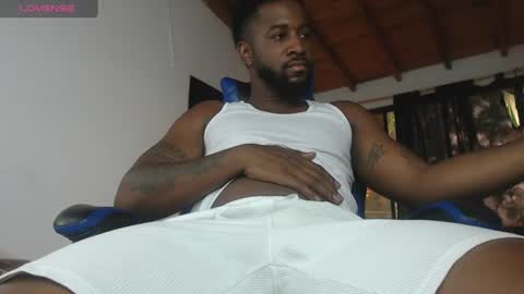 Snapshot of drake_nassir4 chatting on July 2026 10:05:01 PM ---Drake--- online show from July 2026 10:05:01 PM