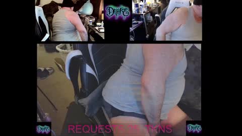 Snapshot of drake_r_darkrose chatting on March 2025 04:47:02 AM Drake D Vamp aka Drake DarkRose online show from March 2025 04:47:02 AM