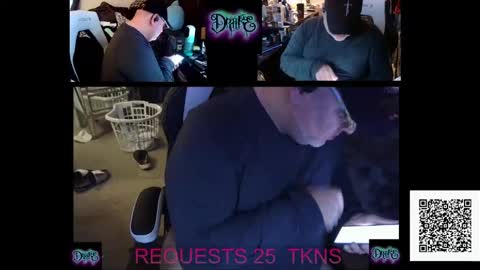 Snapshot of drake_r_darkrose chatting on March 2025 11:28:01 AM Drake D Vamp aka Drake DarkRose online show from March 2025 11:28:01 AM