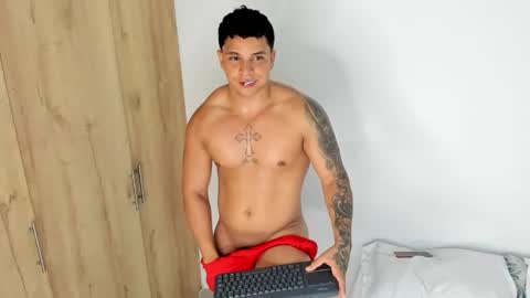 Snapshot of drakesmith02 chatting on December 2025 12:07:01 AM Drake Smith online show from December 2025 12:07:01 AM