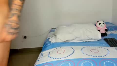 Snapshot of drakesmith02 chatting on February 2026 11:31:02 PM Drake Smith online show from February 2026 11:31:02 PM