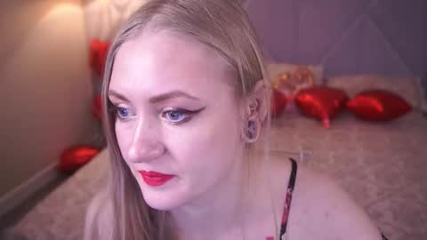 Snapshot of dramaquenn chatting on February 2026 07:24:01 AM Lina online show from February 2026 07:24:01 AM