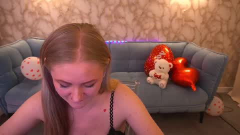 Snapshot of dramaquenn chatting on February 2026 07:51:01 AM Lina online show from February 2026 07:51:01 AM