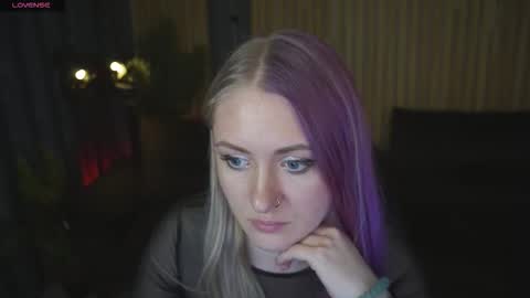 Snapshot of dramaquenn chatting on February 2026 06:57:02 AM Lina online show from February 2026 06:57:02 AM