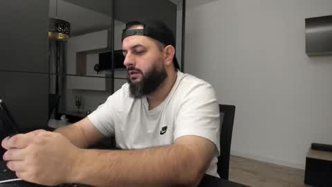 DravenPeak online show from November 2025 05:15:01 PM