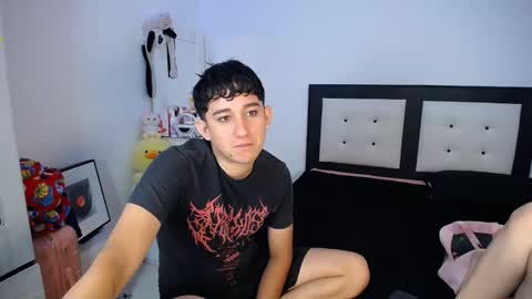 -- nicolle and jhon -- online show from May 2026 04:53:02 AM