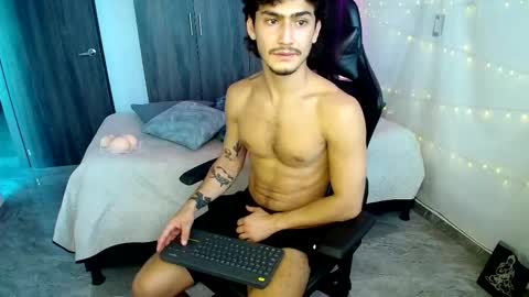 ANDRE AND SOPHIE online show from March 2026 07:31:02 PM