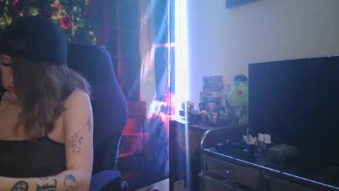 Snapshot of dreadpirate_riyu chatting on December 2024 12:24:01 AM Lorelei Riyu online show from December 2024 12:24:01 AM