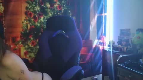 Snapshot of dreadpirate_riyu chatting on December 2024 11:35:01 PM Lorelei Riyu online show from December 2024 11:35:01 PM