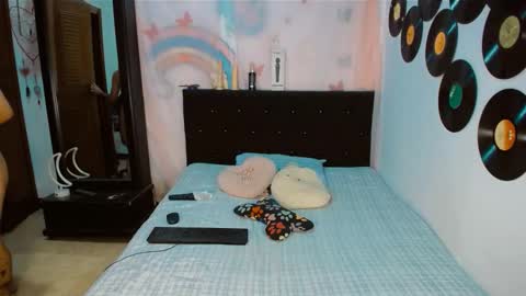 Snapshot of dream__girls69944 chatting on February 2026 08:18:02 AM sharon online show from February 2026 08:18:02 AM