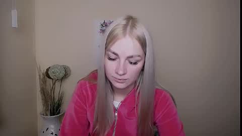 Snapshot of dream_dolly_ chatting on September 2025 09:33:02 AM dream_dolly_ online show from September 2025 09:33:02 AM