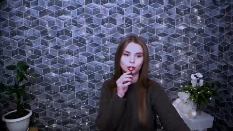 Mari online show from November 2025 10:15:01 AM