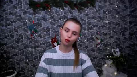 Snapshot of dream_mari chatting on January 2026 07:35:02 AM Mari online show from January 2026 07:35:02 AM