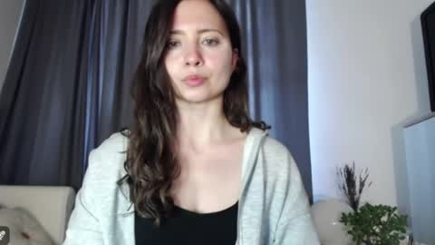 Nicole online show from March 2026 06:47:01 AM