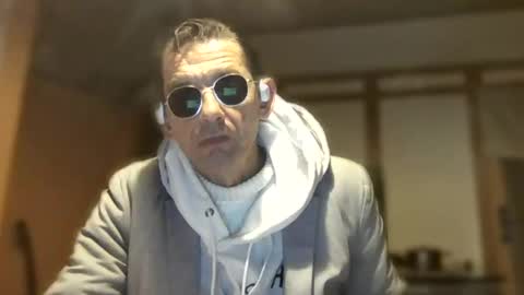 Dreambob online show from December 2025 07:19:02 PM