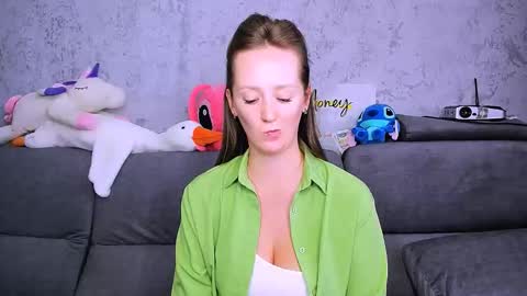 Snapshot of dreamesoul chatting on September 2025 12:08:02 PM dreamesoul online show from September 2025 12:08:02 PM