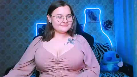 dreamforyoue2 online show from November 2025 07:59:01 PM