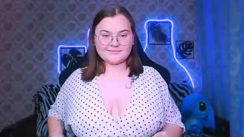 dreamforyoue2 online show from November 2025 08:20:02 PM