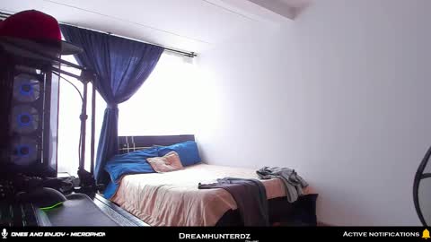 Your lord. - ONLINE  1500 Pm to 2100 Pm - New York Hour online show from February 2026 07:53:02 PM