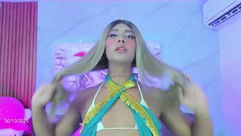 dreams_chloe online show from November 2025 05:32:02 AM