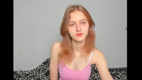 dreamy_pollyyy online show from September 2025 03:11:01 AM