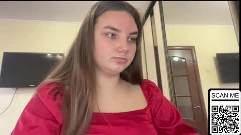 Mila online show from November 2025 12:05:02 PM