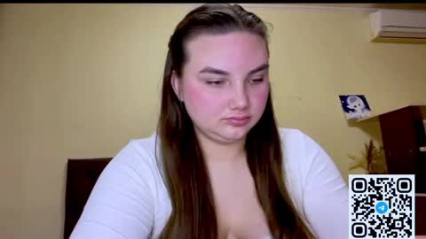 Mila online show from April 2026 06:25:01 AM