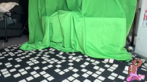 Dreamy online show from January 2025 05:30:02 AM