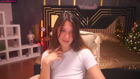 Snapshot of dreamylinaaa chatting on December 2024 10:32:02 AM Lina online show from December 2024 10:32:02 AM