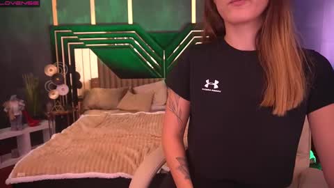 Snapshot of dreamylinaaa chatting on December 2024 10:56:02 AM Lina online show from December 2024 10:56:02 AM