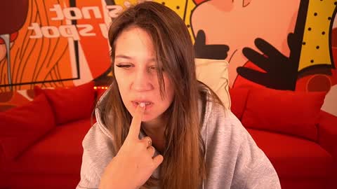 Snapshot of dreamylinaaa chatting on January 2025 07:44:02 AM Lina online show from January 2025 07:44:02 AM