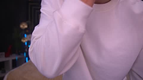 Snapshot of dreamylinaaa chatting on January 2025 07:06:01 AM Lina online show from January 2025 07:06:01 AM