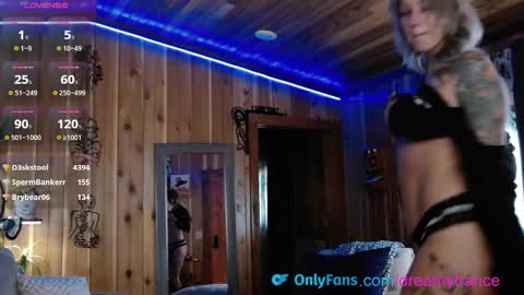 Snapshot of dreamytrance chatting on September 2025 06:02:02 PM DreamyTrance online show from September 2025 06:02:02 PM