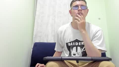 Snapshot of dreyk_eros chatting on October 2025 04:57:02 AM dreyk_eros online show from October 2025 04:57:02 AM