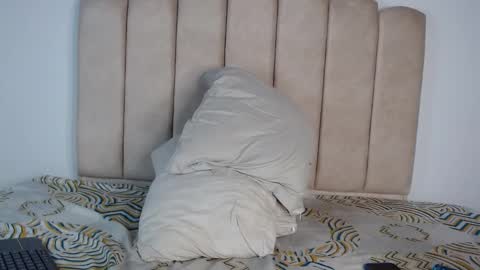 dricusabdallah online show from February 2026 07:23:02 PM