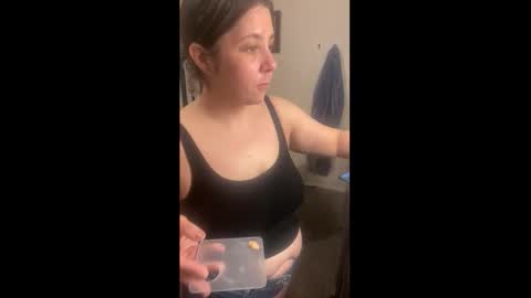 Snapshot of drippykitty888 chatting on December 2025 10:29:01 PM Drippy kitty online show from December 2025 10:29:01 PM