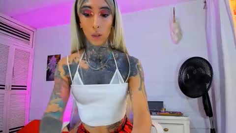 drippyorlove online show from January 2026 04:54:02 PM