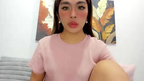 Snapshot of dripqueenxoxo chatting on May 2026 10:53:02 AM miss. Erika online show from May 2026 10:53:02 AM