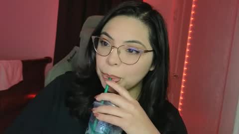 Drizzypeach602 online show from November 2025 01:48:01 AM