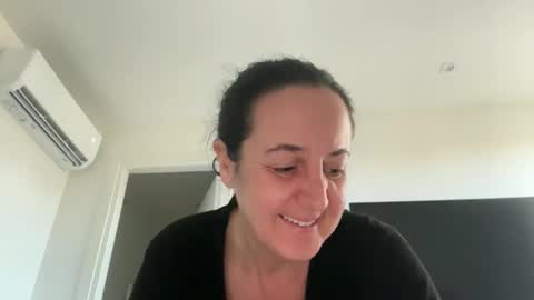 Snapshot of drresa chatting on February 2026 06:46:01 AM Dr. Resa online show from February 2026 06:46:01 AM