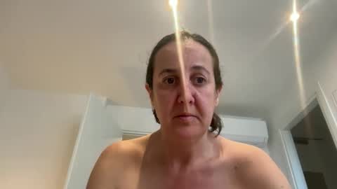 Snapshot of drresa chatting on March 2026 09:37:02 AM Dr. Resa online show from March 2026 09:37:02 AM