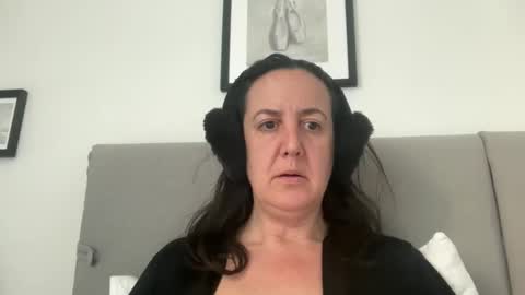 Snapshot of drresa chatting on March 2026 07:36:02 AM Dr. Resa online show from March 2026 07:36:02 AM