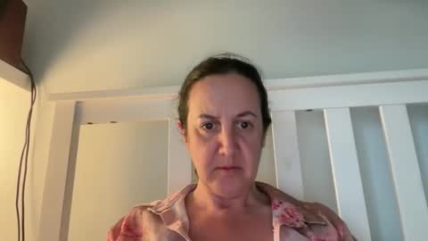 Snapshot of drresa chatting on April 2026 11:11:01 AM Dr. Resa online show from April 2026 11:11:01 AM