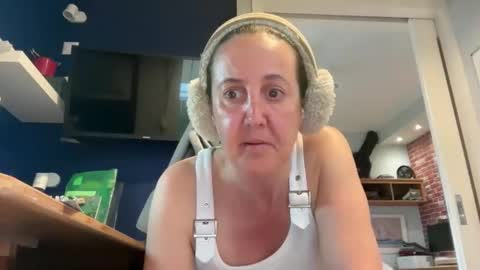 Snapshot of drresa chatting on April 2026 01:41:01 PM Dr. Resa online show from April 2026 01:41:01 PM