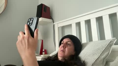 Snapshot of drresa chatting on April 2026 07:17:01 AM Dr. Resa online show from April 2026 07:17:01 AM